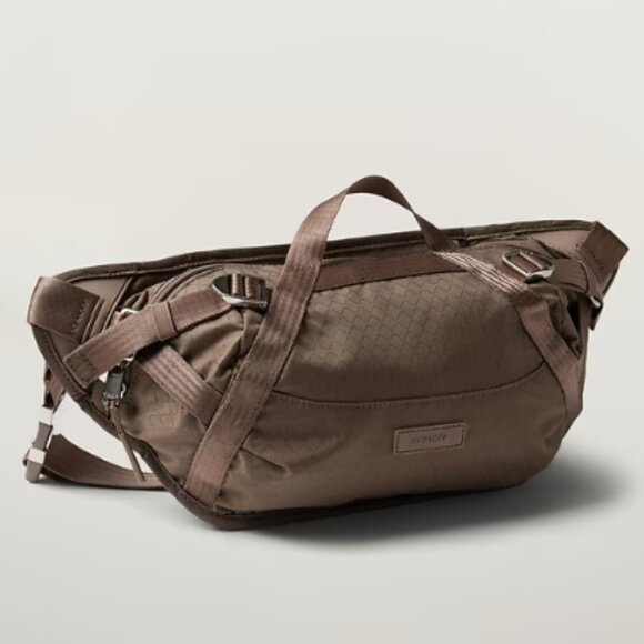 Athleta Excursion Large Belt Bag - Picture 1 of 7